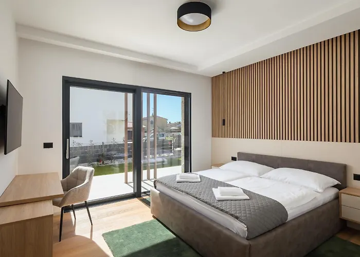 Levita With Pool Вілла