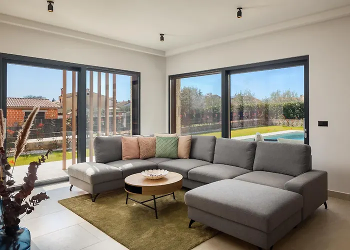 Вілла Levita With Pool