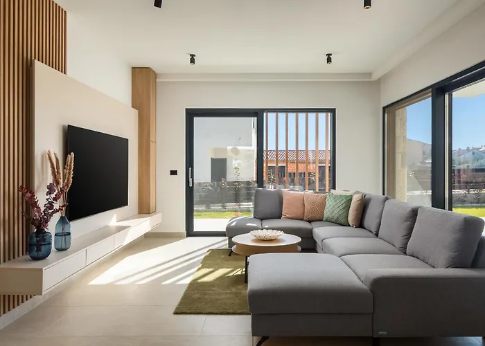 Levita With Pool * Пореч