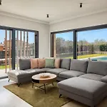 Βίλα Levita With Pool
