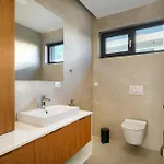 Βίλα Levita With Pool *