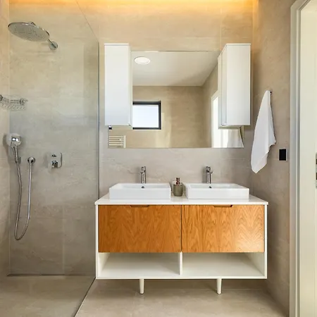 New 2024! Levita With Pool Porec