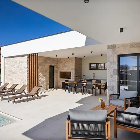 Levita With Pool * Poreč